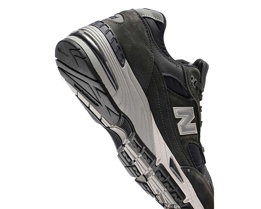 New Balance 991 Made In The UK "Magnet Vulcan"