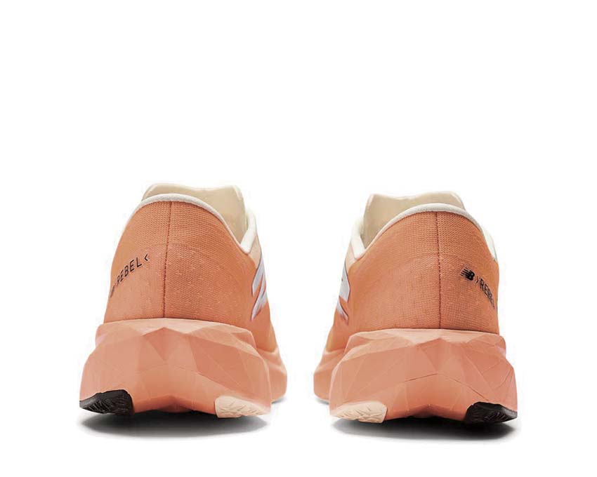 New Balance FuelCell Rebel V4 W «Mango»
