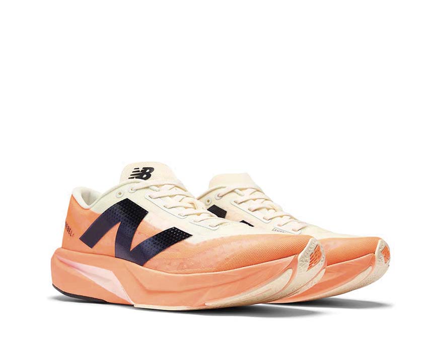 New Balance FuelCell Rebel V4 W «Mango»