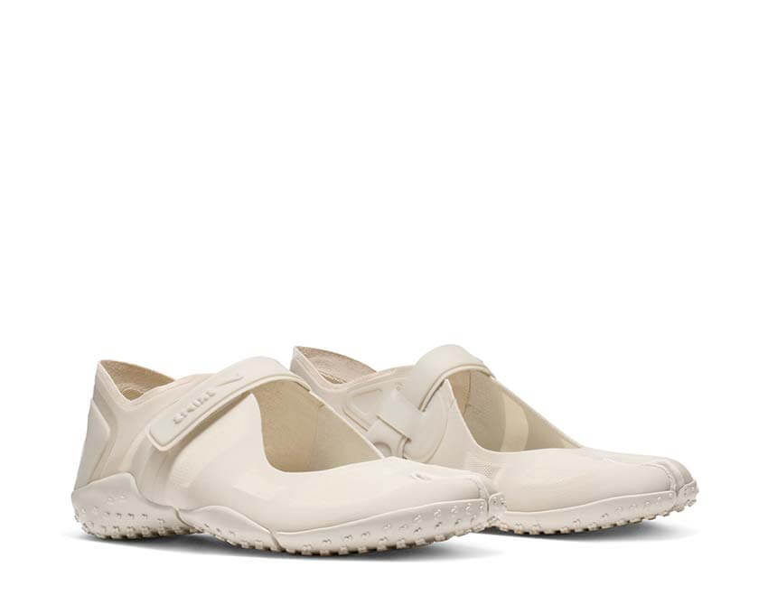 NikeSKIMS Rift Mesh "Light Bone"