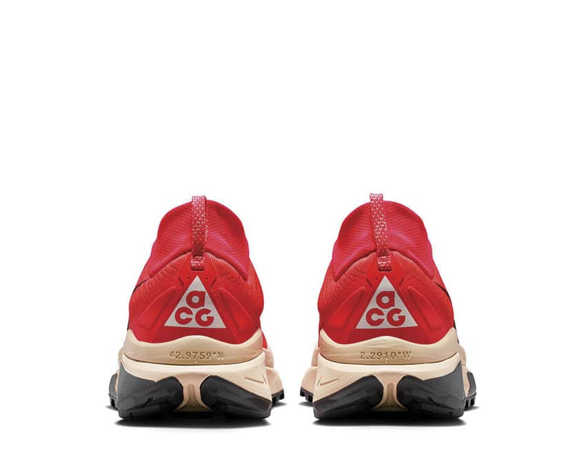 Nike Acg Zegama Trail "Light Crimson"