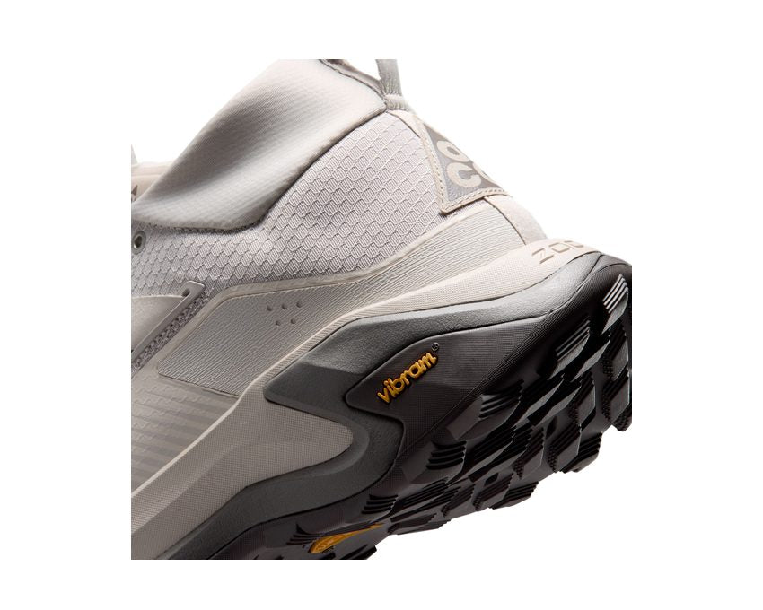 Nike ACG Zegama Hike "Cream II"