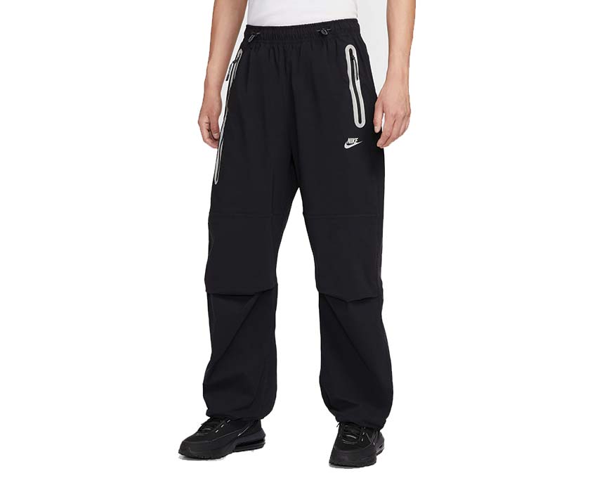 Nike Tech Oversized Woven Pants