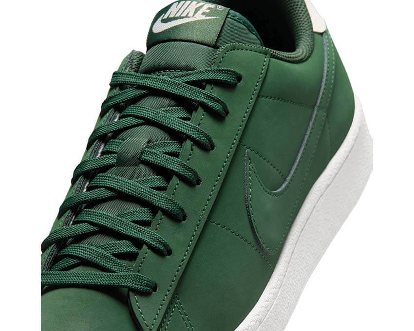 Nike Tennis Classic CS Style "Fir"