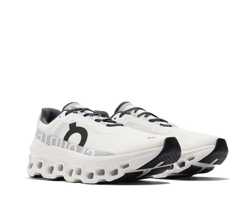 On Cloudmonster W "All White"