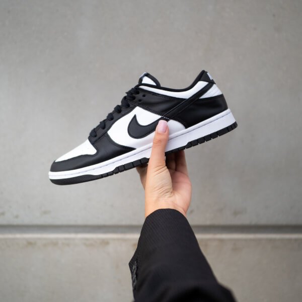Dunk Low Next Nature Black White