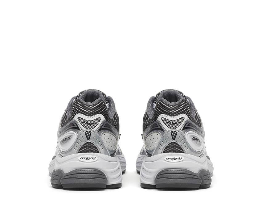 Saucony Progrid Omni 9 "Microchip"