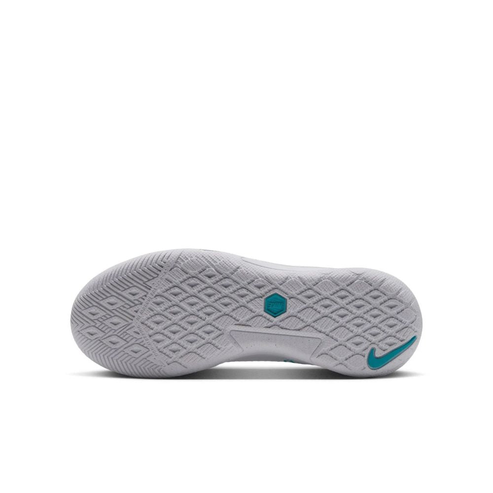 Nike Junior Vapor 17 Academy Court Shoes
