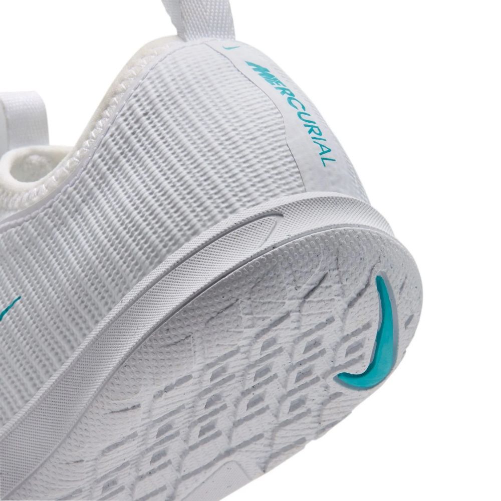 Nike Junior Vapor 17 Academy Court Shoes