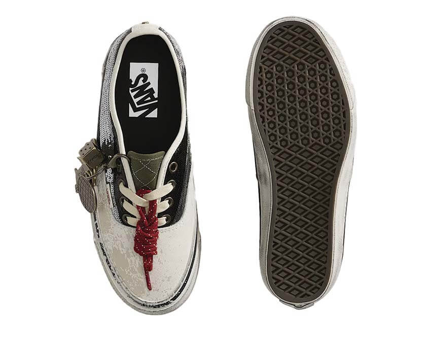 Vans Authentic 44 LX "Black"