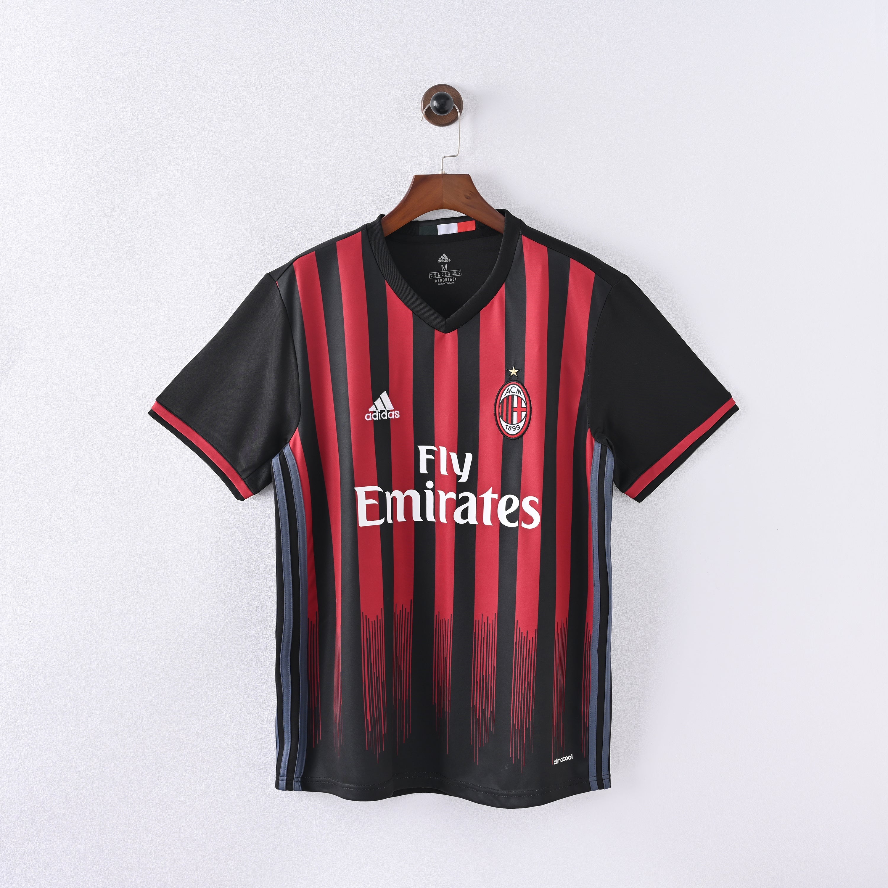 Retro AC Milan 2016/17 Jersey