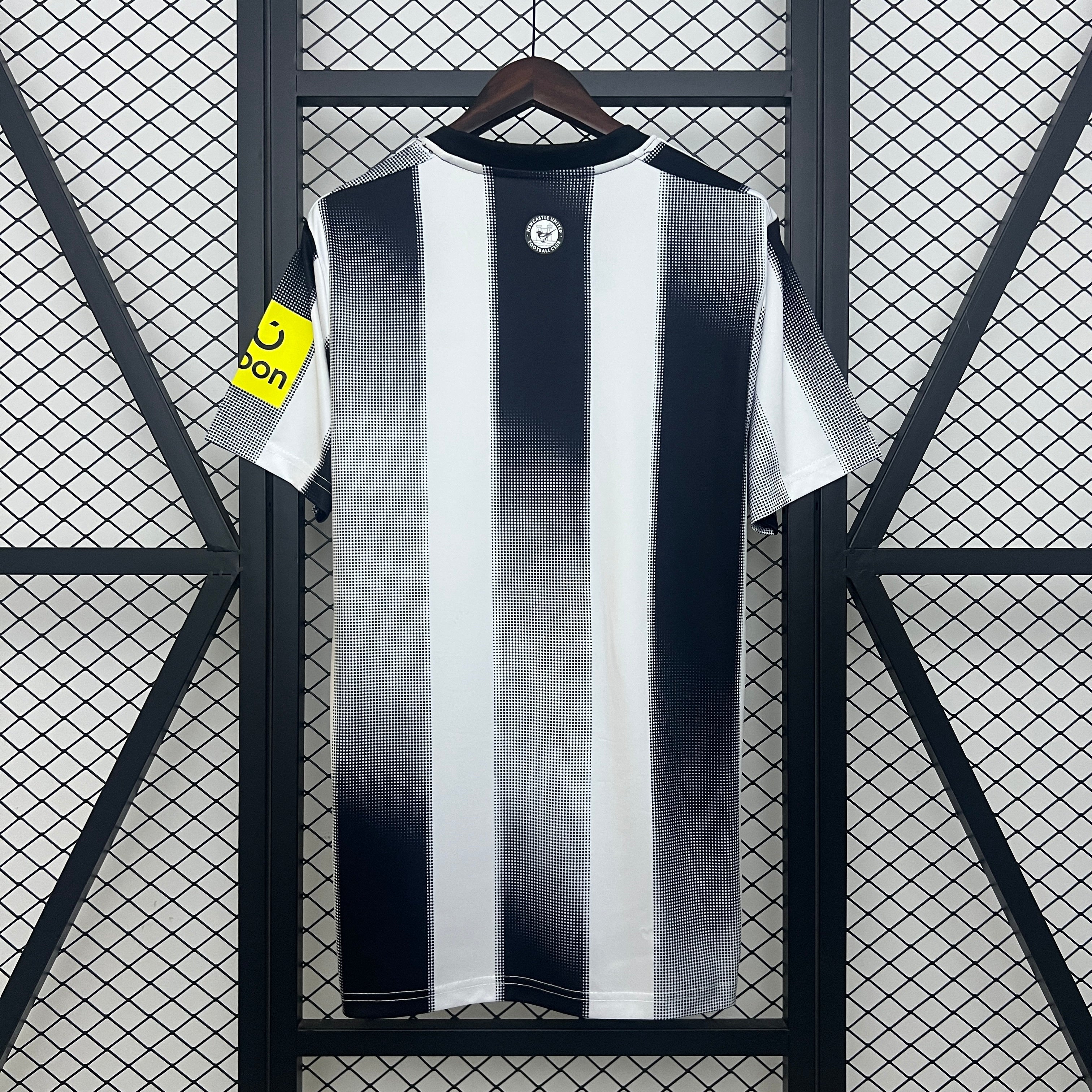 Newcastle United 2025/26 Home Jersey