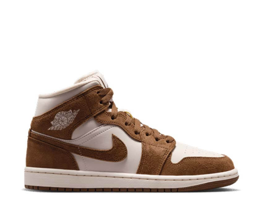 Air Jordan 1 Mid W "Light British Tan"