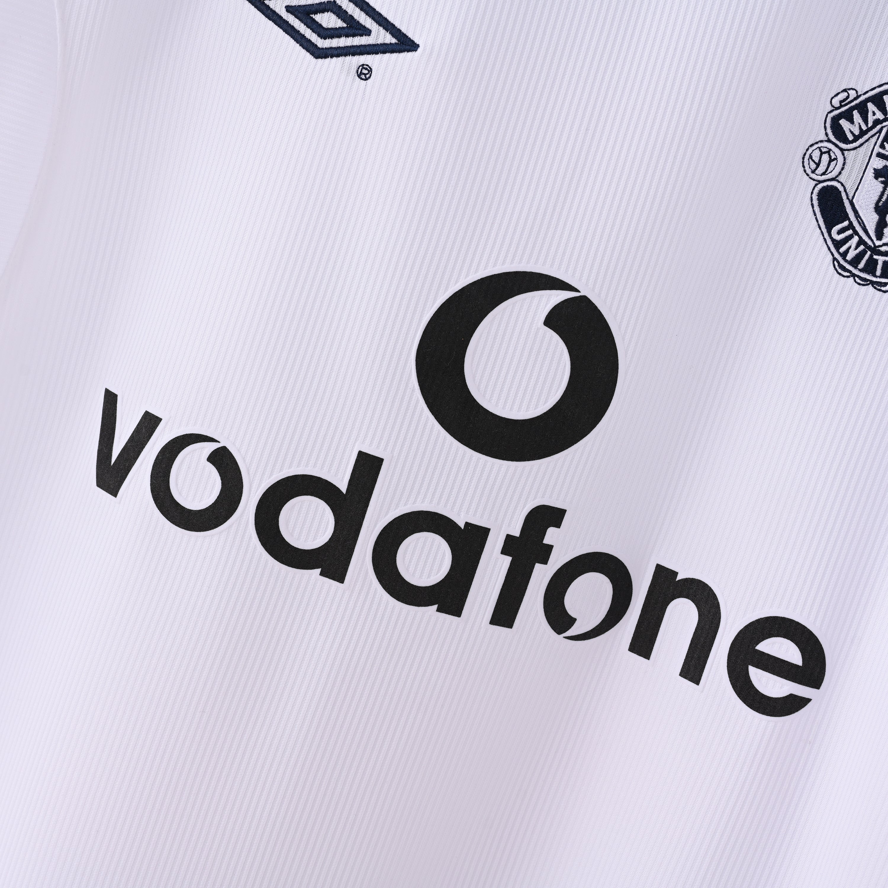 Retro Manchester United 1999/00 Jersey