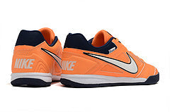 Supreme x Nike SB Gato