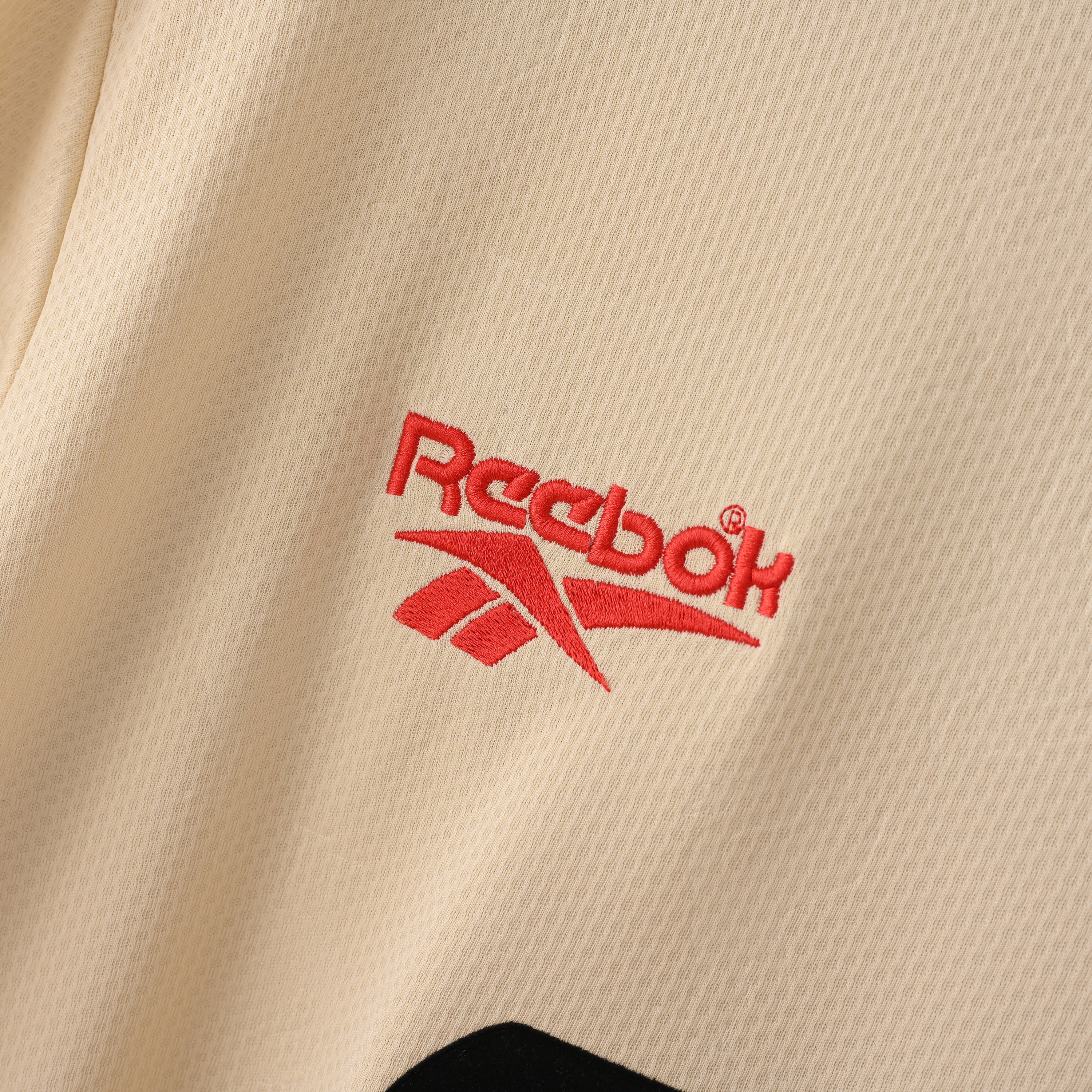 Retro Liverpool FC 1996/97 Jersey