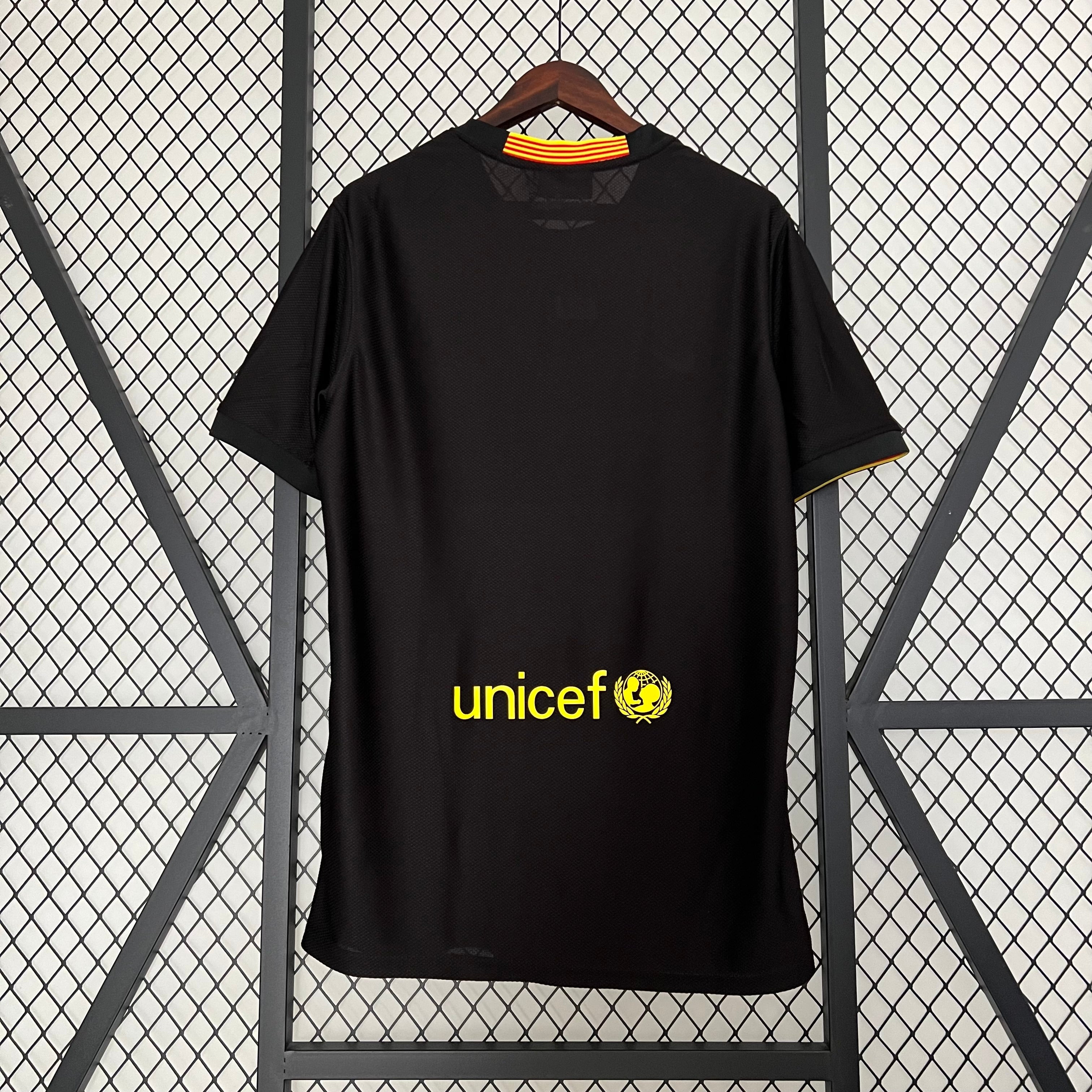 Retro Barcelona 2013/14 Third Away Jersey