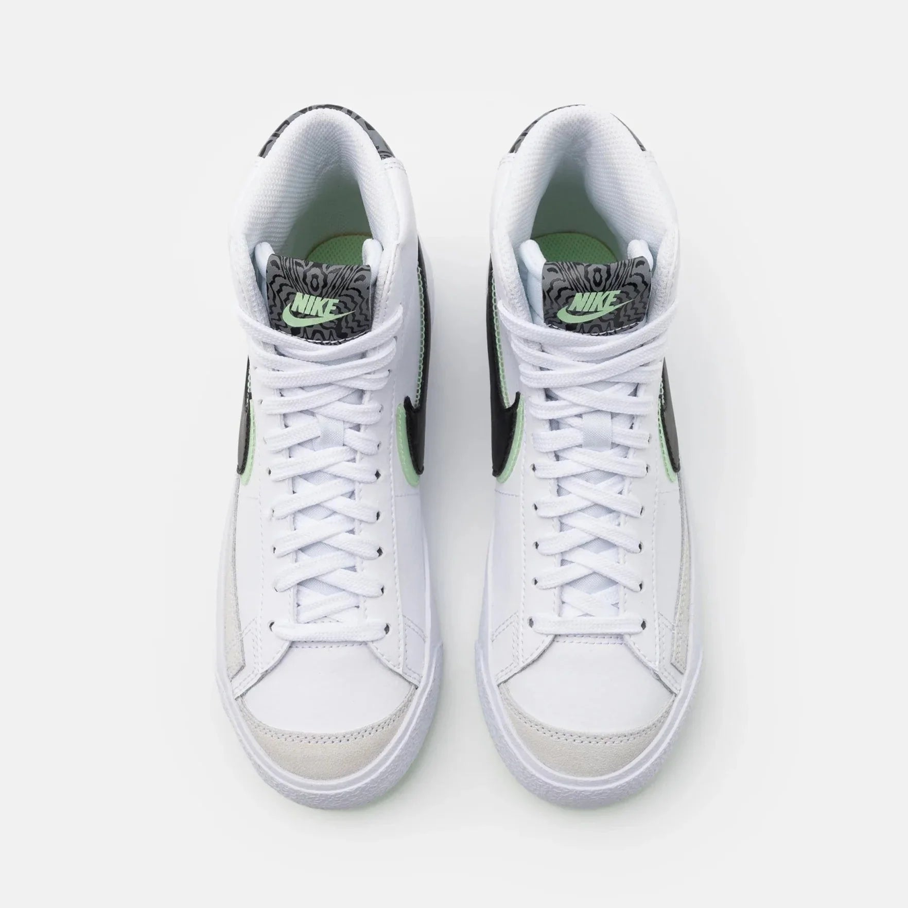 Blazer mid 77 white black green (gs)