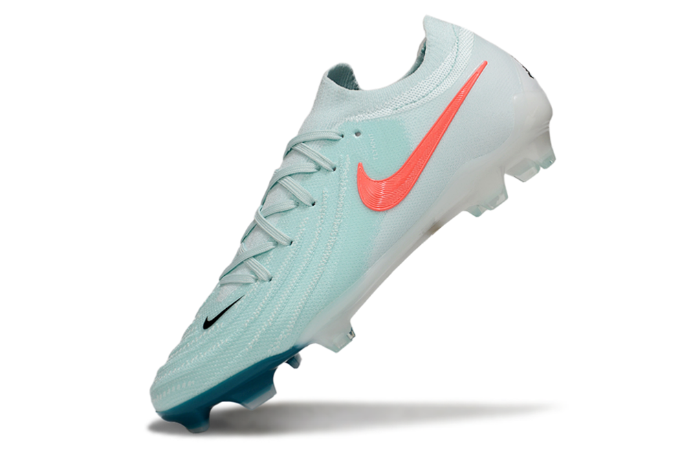 Nike Phantom Luna