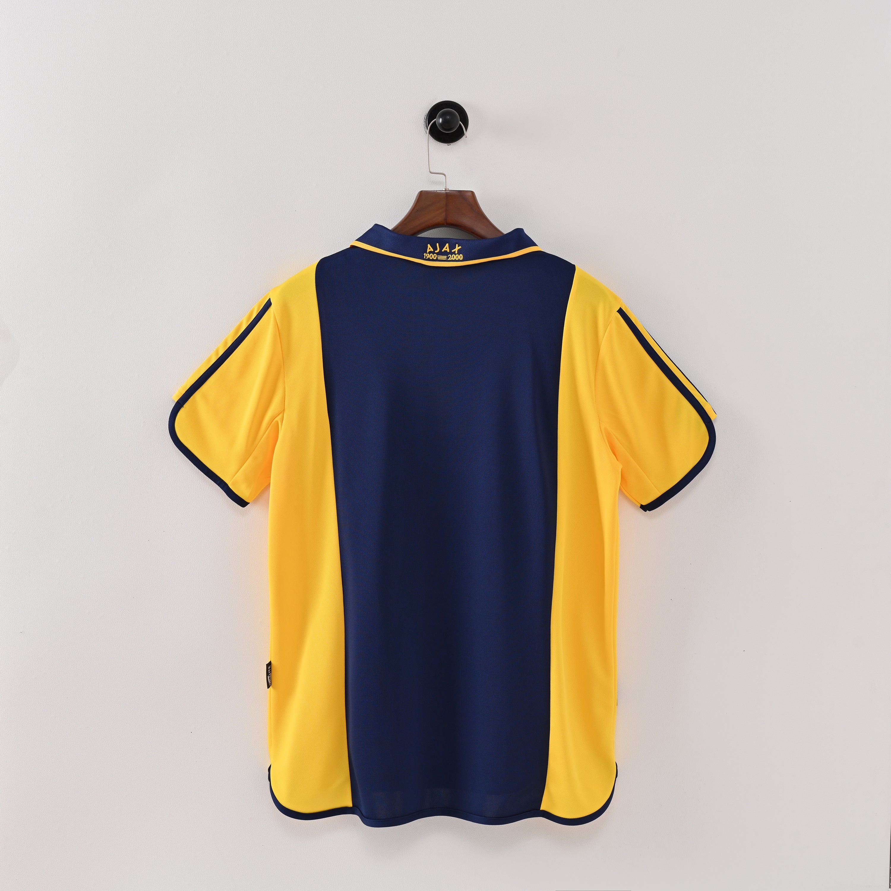 Retro Ajax 2000/01 Jersey