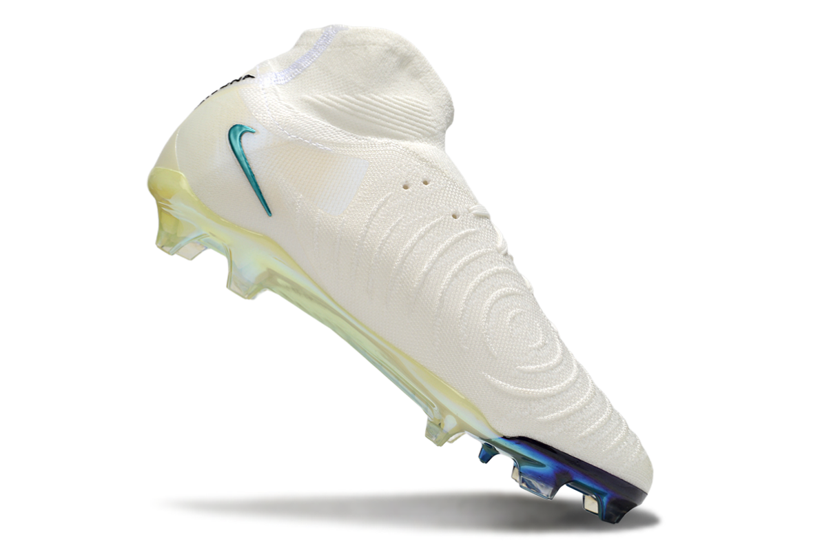 Nike Phantom Luna