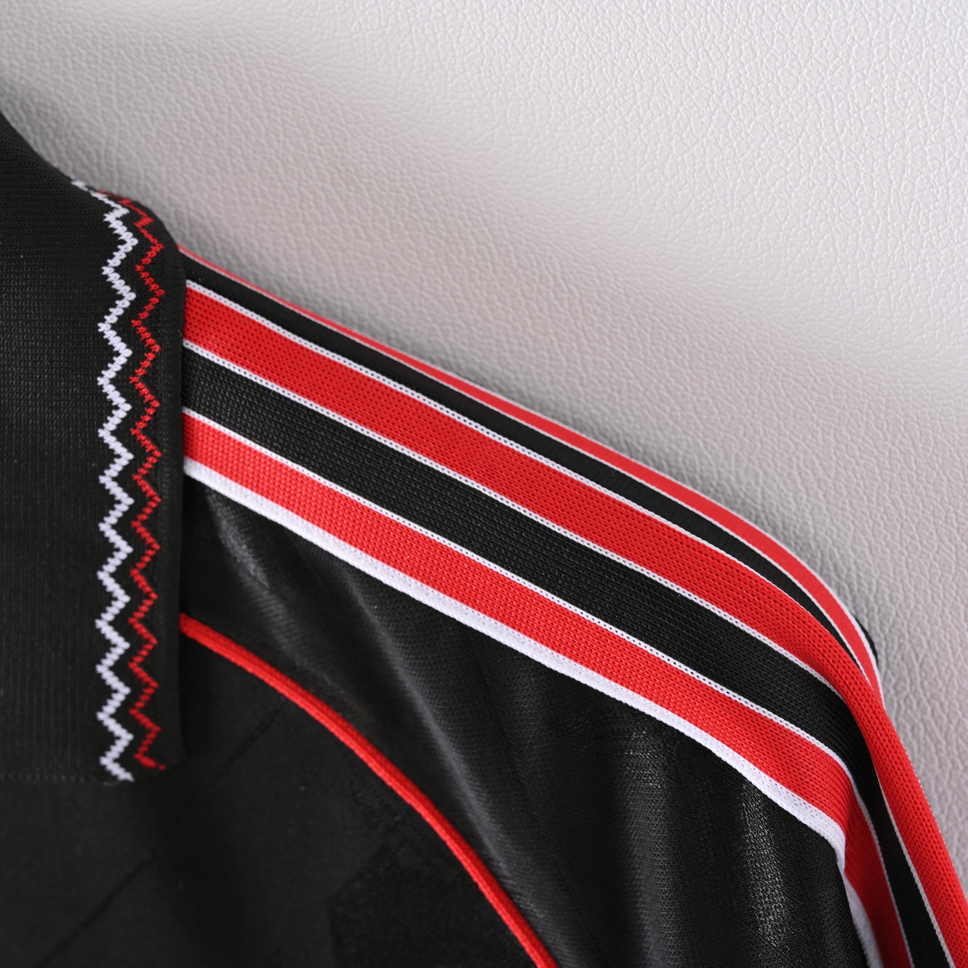 Retro Manchester United 2024/25 Jersey