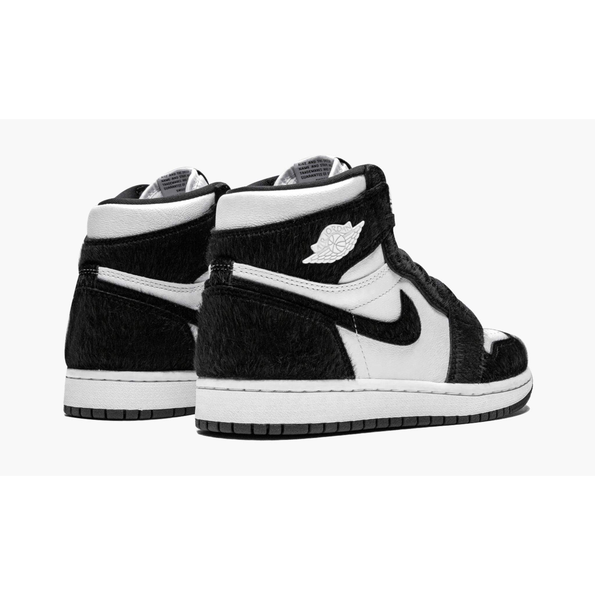 Air Jordan 1 Retro High OG Panda Twist