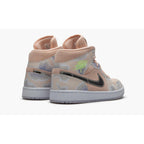 AIR JORDAN 1 MID Spective"