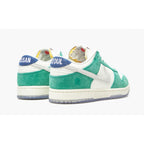 Dunk Low Kasina "Road Sign"