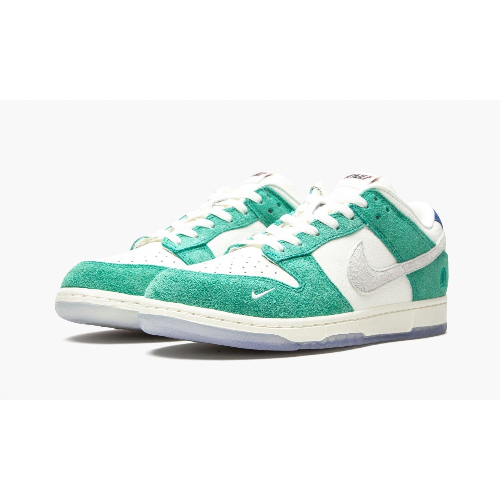 Dunk Low Kasina "Road Sign"