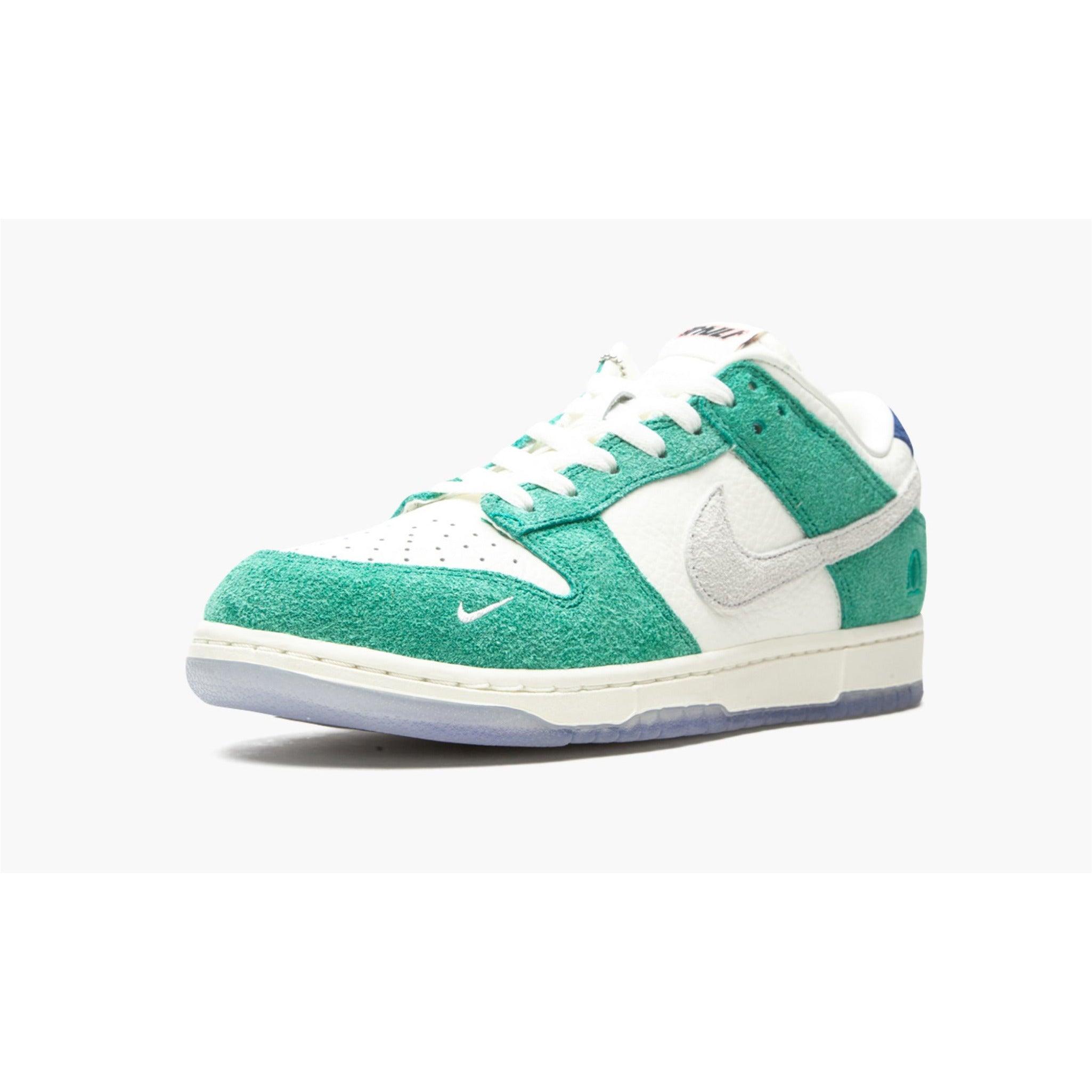 Dunk Low Kasina "Road Sign"