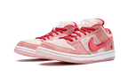 Dunk Low Strange Love