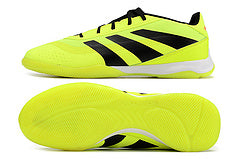 Predator 24 Futsal