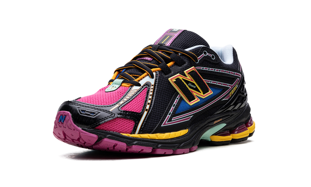 New Balance 1906R Black/Pink